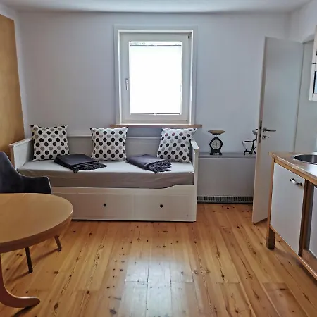 Gaestehaus Domaenenblick 아파트 *